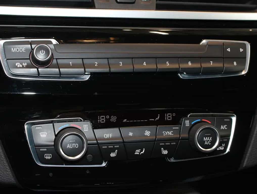 BMW X1 xDrive20i M Sport *1.Hand*HUD*Kamera 06/2020-photo-14