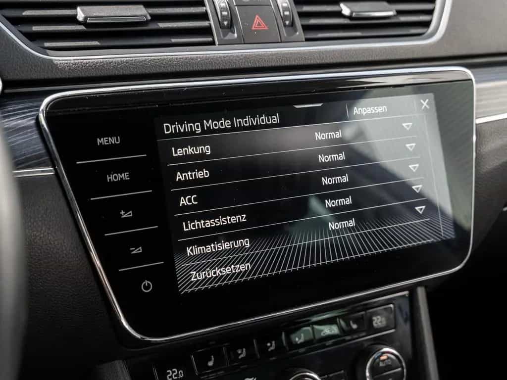 Skoda Superb C. STYLE 2.0 TSI DSG AHK Kam. Virtual ACC 08/2023-photo-19