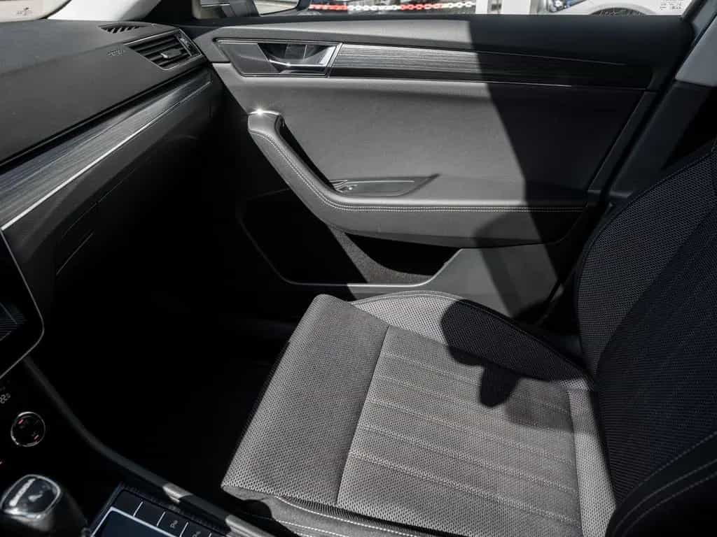 Skoda Superb C. STYLE 2.0 TSI DSG AHK Kam. Virtual ACC 08/2023-photo-23