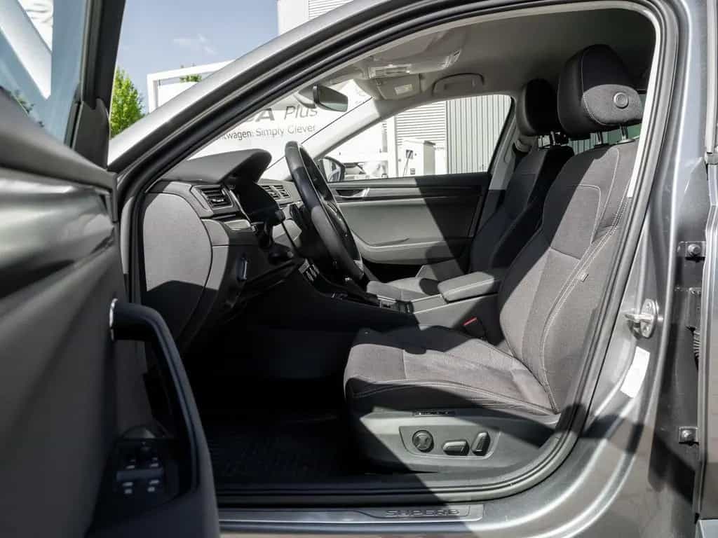 Skoda Superb C. STYLE 2.0 TSI DSG AHK Kam. Virtual ACC 08/2023-photo-6