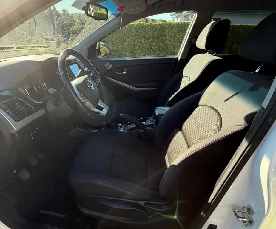Ssangyong Korando 2.2 Diesel e-XDi 220 Quartz 2WD Quartz 07/2018-photo-4