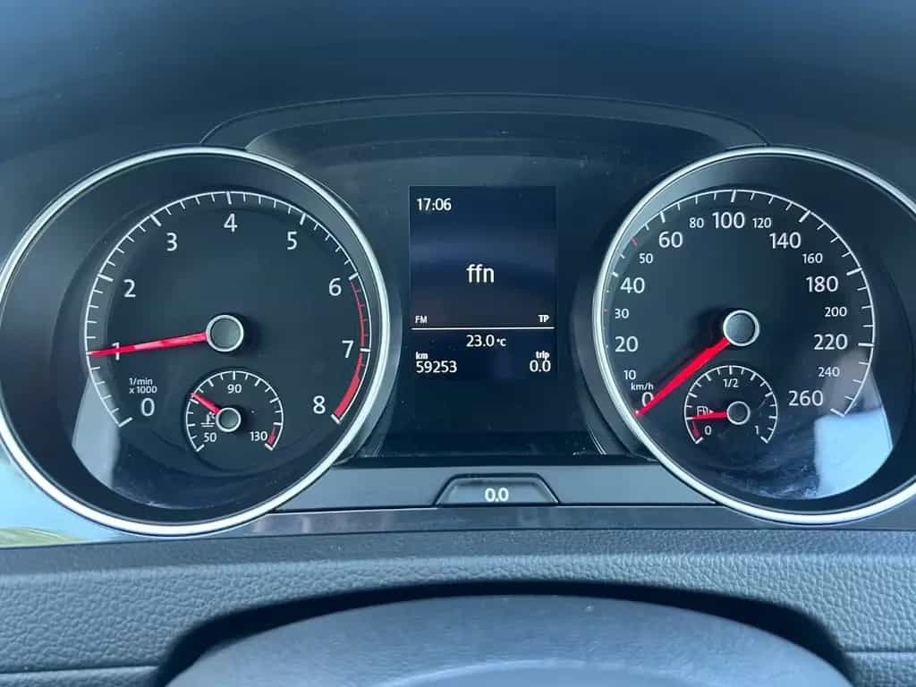 Volkswagen Golf VII Lim. Trendline erst.59.000 Km ! 03/2020-photo-13