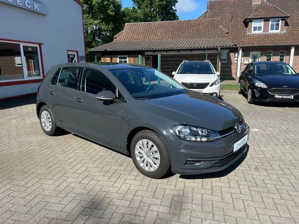 Volkswagen Golf VII Lim. Trendline erst.59.000 Km ! 03/2020-photo-23