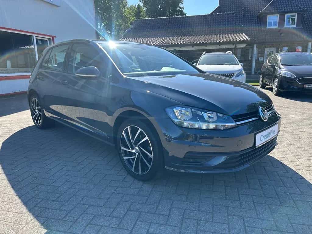 Volkswagen Golf VII Lim. Trendline erst.59.000 Km ! 03/2020-photo-8