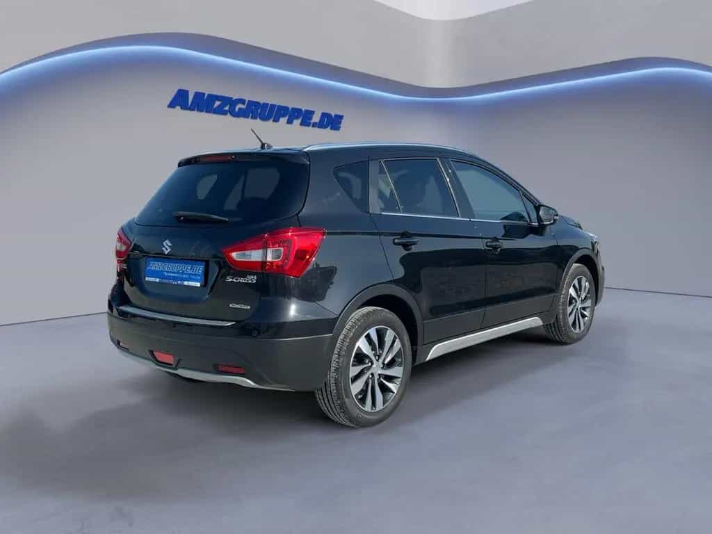 Suzuki (SX4) S-Cross 1.4 Comfort+ 4WD Schiebedach+Navi+ 04/2019-photo-4