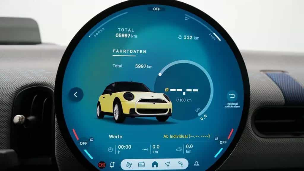 MINI Cooper Cabrio C 09/2025-photo-12