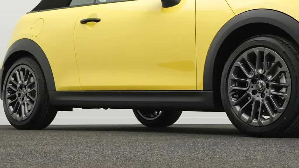 MINI Cooper Cabrio C 09/2025-photo-19