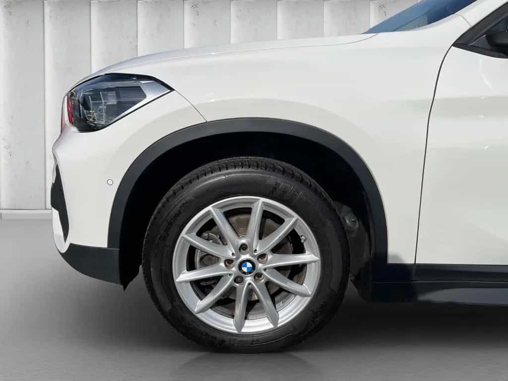 BMW X1 sDrive 18 d Sport LED Tempom Navi Carplay AHK 06/2022-photo-8