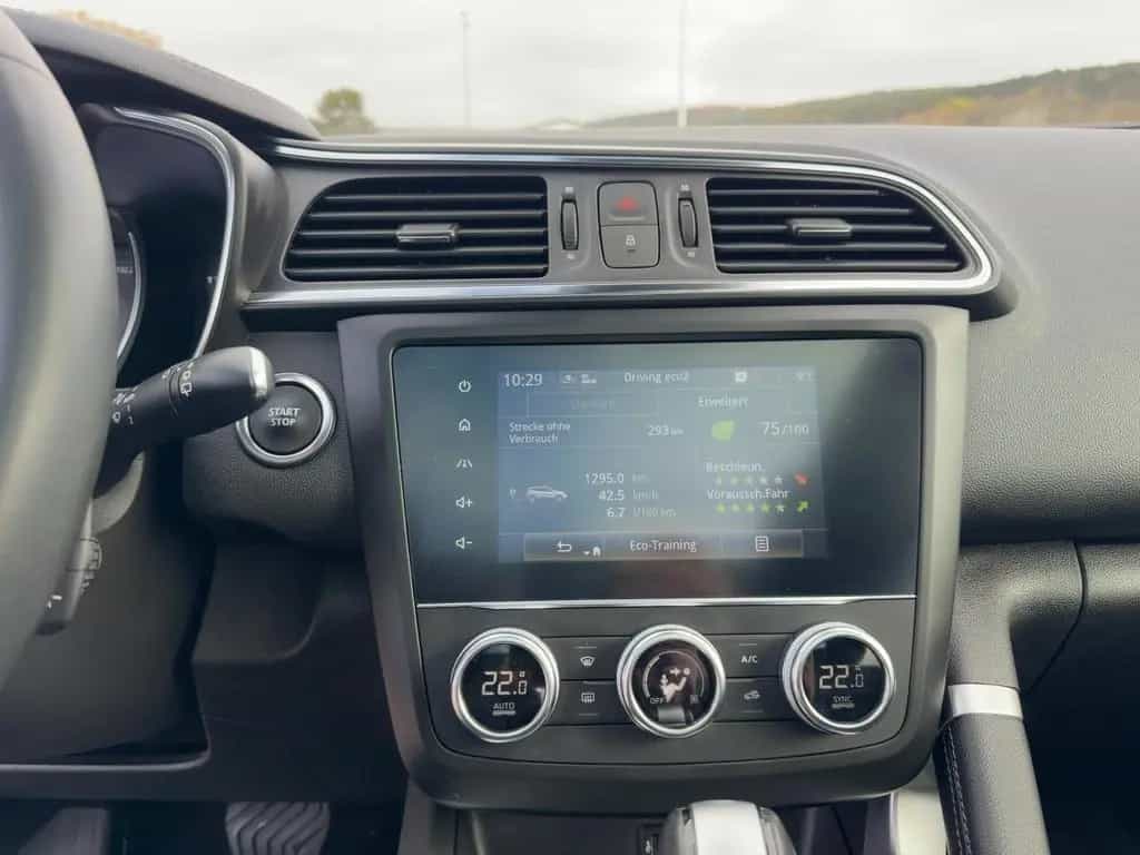 Renault Kadjar 1.2 TCe 130 ENERGY Life LED*AUT*Leder 04/2022-photo-11