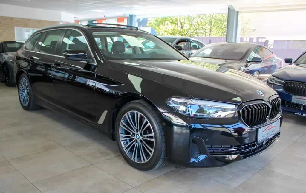 BMW 520 d Touring Pano Leder Kamera AHK 1.Hand 04/2022-photo-0
