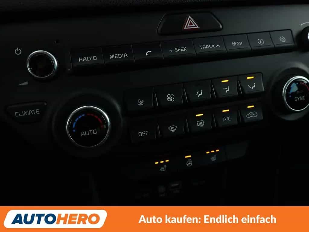 Kia Sportage 1.6 GDI Dream Team 2WD *NAVI*CAM*TEMPO* 10/2017-photo-23