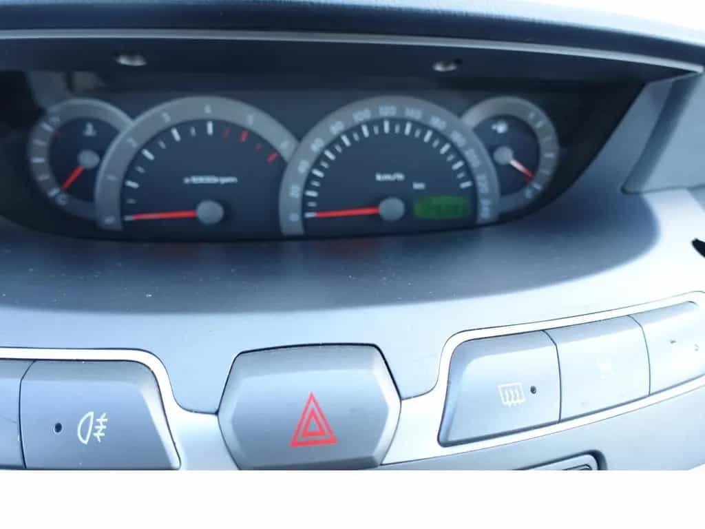 Ssangyong Rodius 7-Sitzer Sitzheizung Ganzjahresreifen Alu 06/2017-photo-11