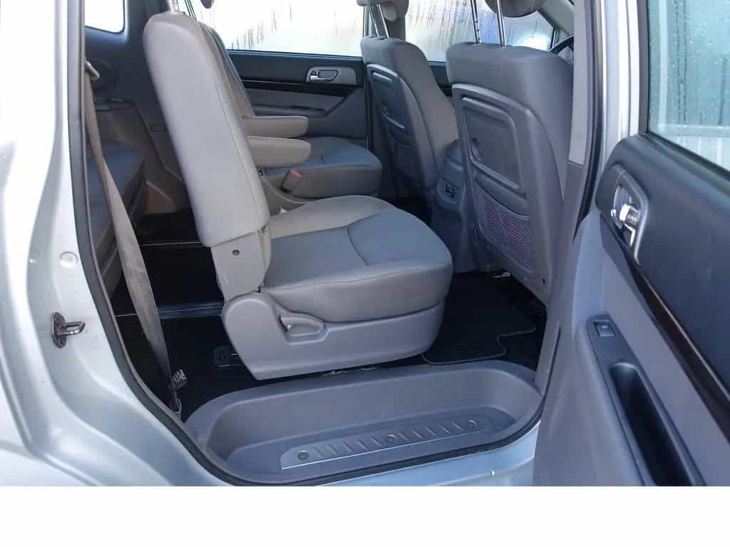 Ssangyong Rodius 7-Sitzer Sitzheizung Ganzjahresreifen Alu 06/2017-photo-22