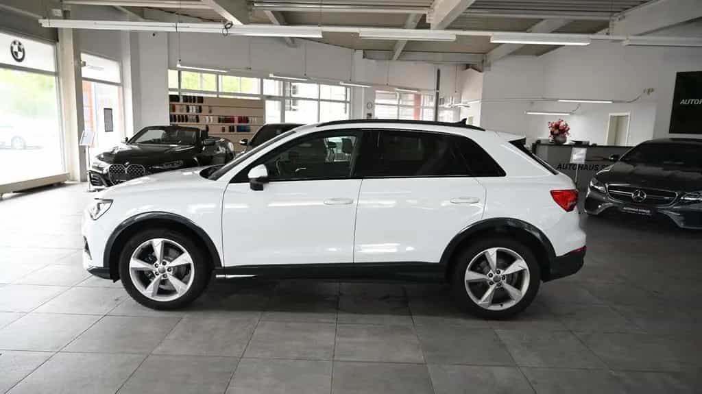 Audi Q3 35 TDI advanced /KLIMA/1.HAND/NAVI/KAMERA 08/2022-photo-1
