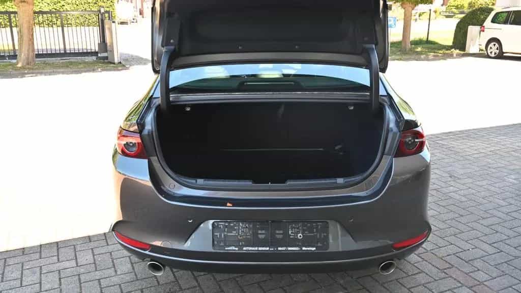 Mazda 3 Lim. 4-trg. Selection/BOSE/ACC/360° 09/2019-photo-23