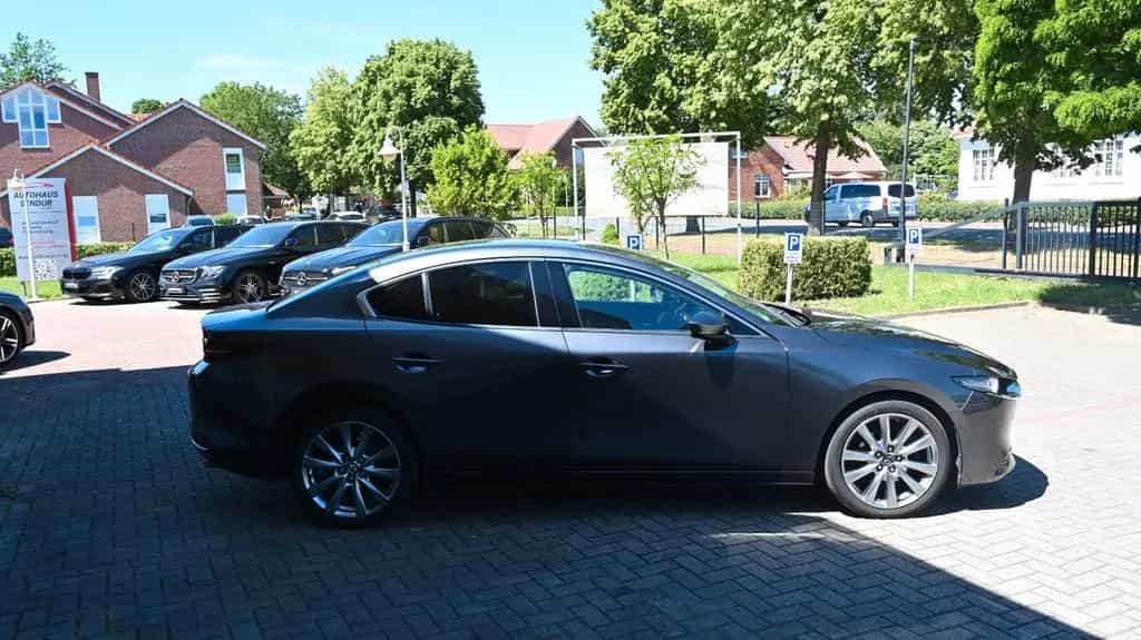 Mazda 3 Lim. 4-trg. Selection/BOSE/ACC/360° 09/2019-photo-6