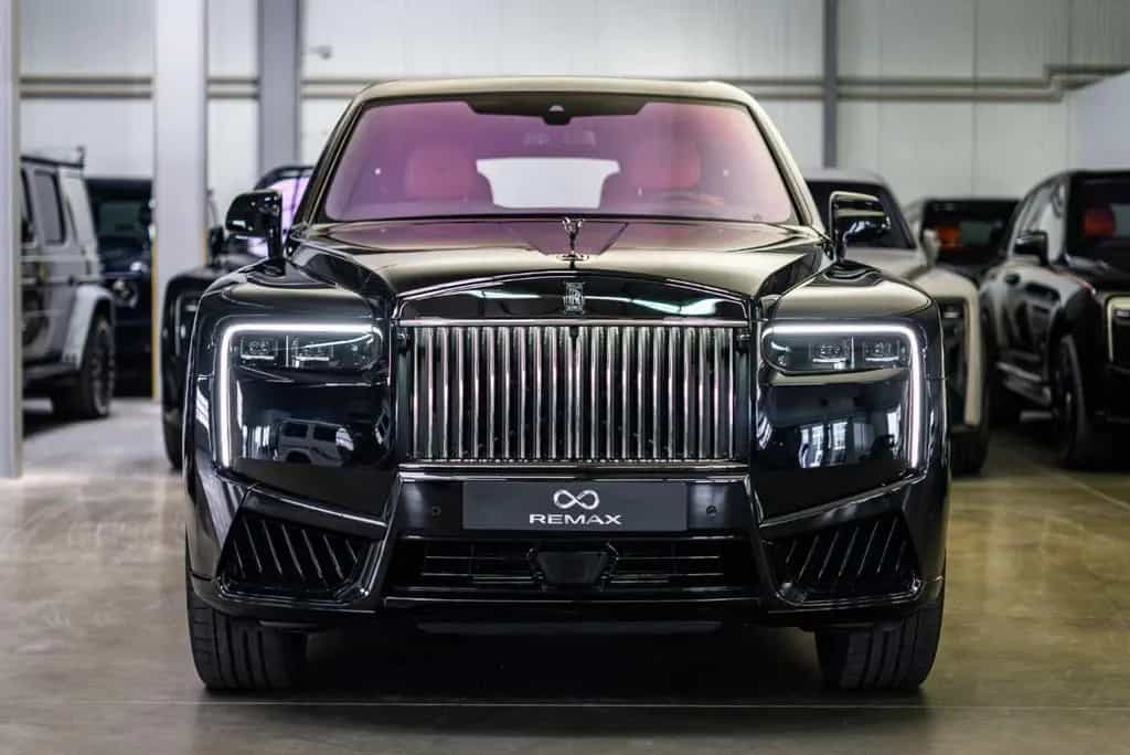 Rolls-Royce Cullinan Black Badge / PROD. 2026 / 4 Seats null-photo-7