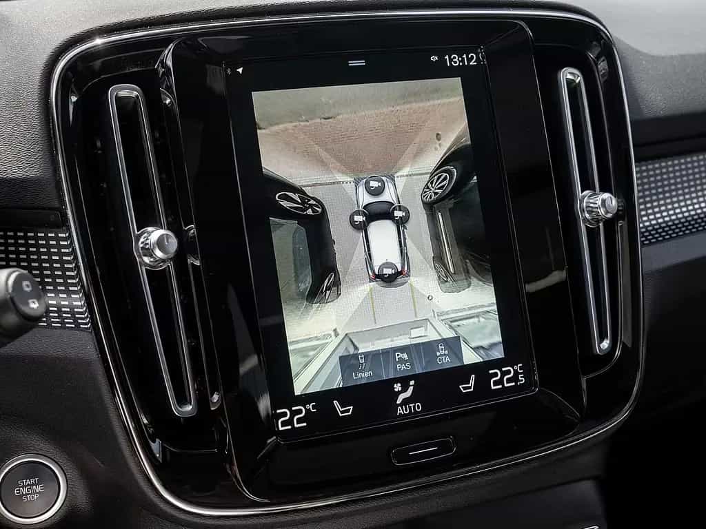 Volvo XC40 T3 R Design 03/2021-photo-11