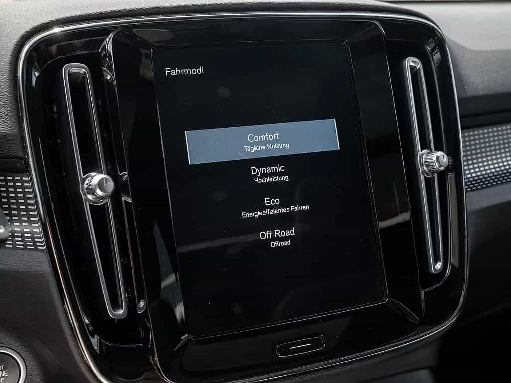 Volvo XC40 T3 R Design 03/2021-photo-15