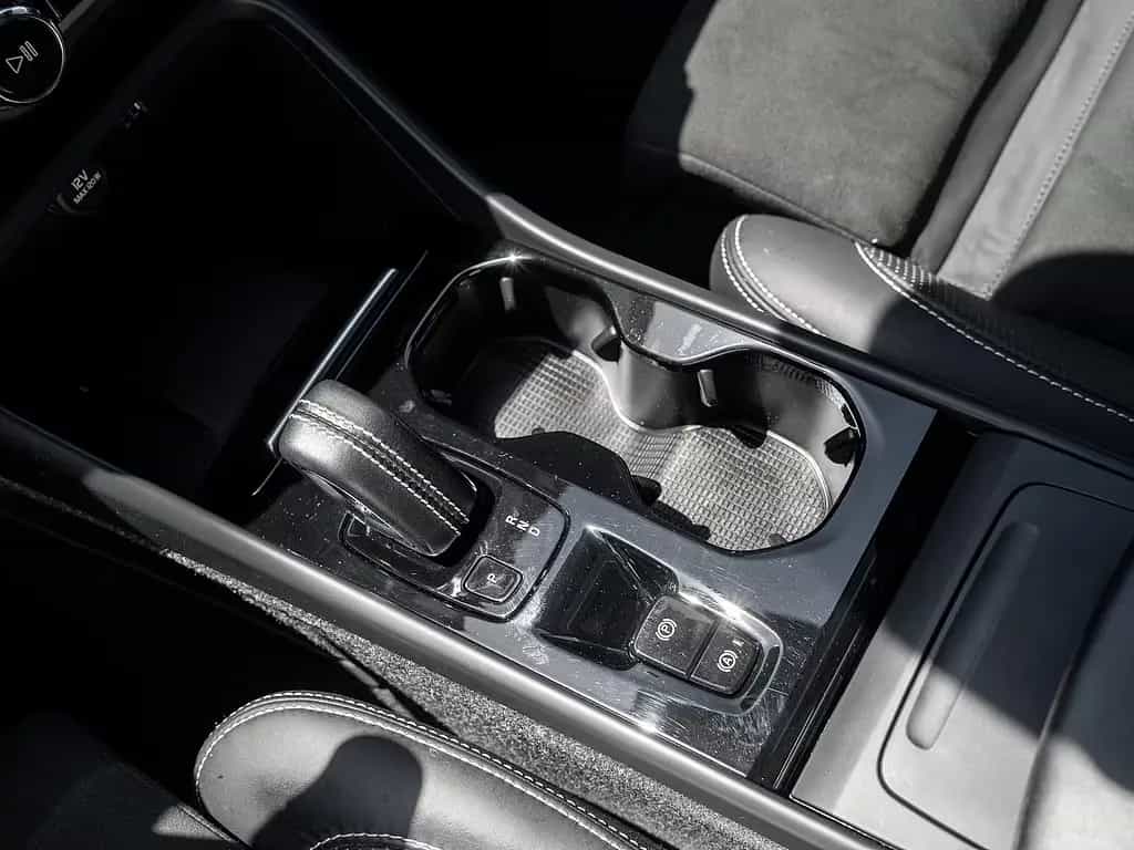 Volvo XC40 T3 R Design 03/2021-photo-18