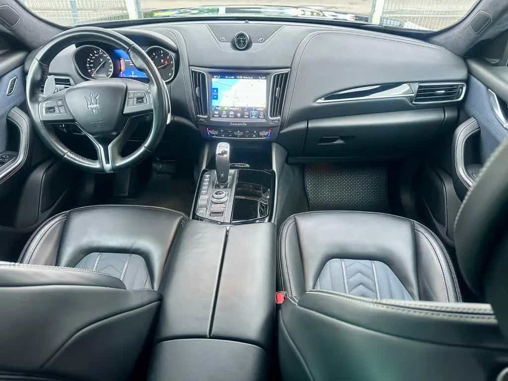 Maserati Levante GRANLUSSO Q4*SEHR GEPFLEGT+PANORAMA* 02/2019-photo-10
