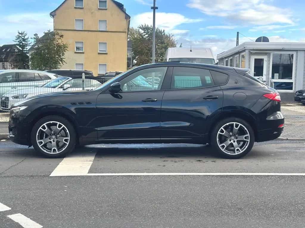 Maserati Levante GRANLUSSO Q4*SEHR GEPFLEGT+PANORAMA* 02/2019-photo-5
