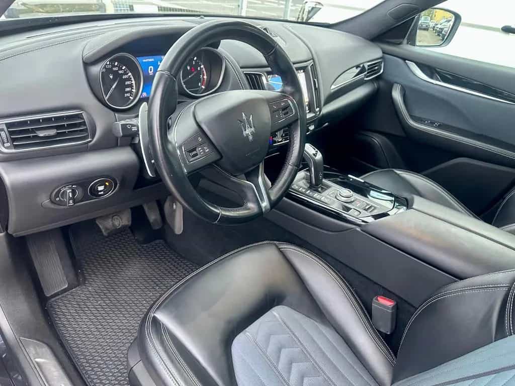 Maserati Levante GRANLUSSO Q4*SEHR GEPFLEGT+PANORAMA* 02/2019-photo-9