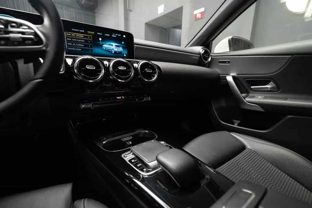 Mercedes-Benz A 220 A A 220 10/2018-photo-23