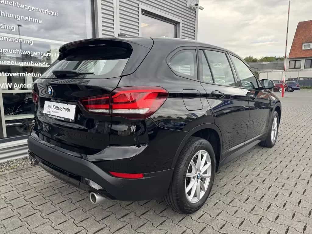 BMW X1 sDrive18d Advantage Kamera Sitzh Navi LED 05/2021-photo-1