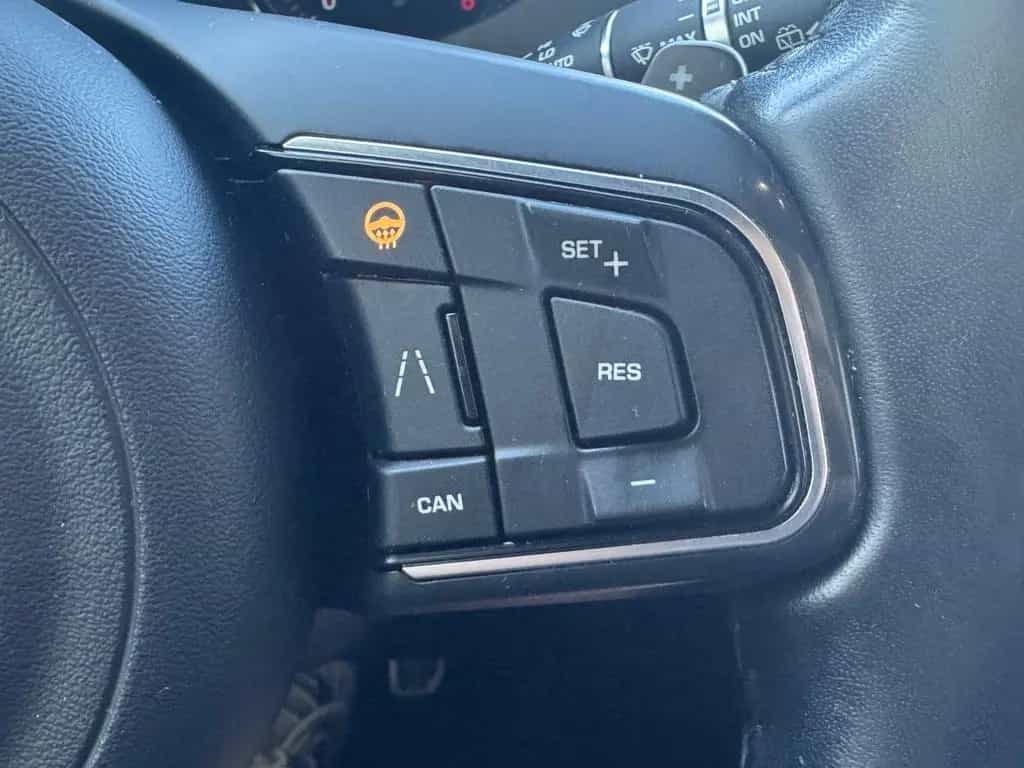 Jaguar F-Pace Pure AWD | LED | NAVI | CAM 01/2019-photo-10