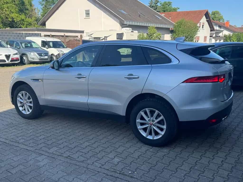 Jaguar F-Pace Pure AWD | LED | NAVI | CAM 01/2019-photo-2