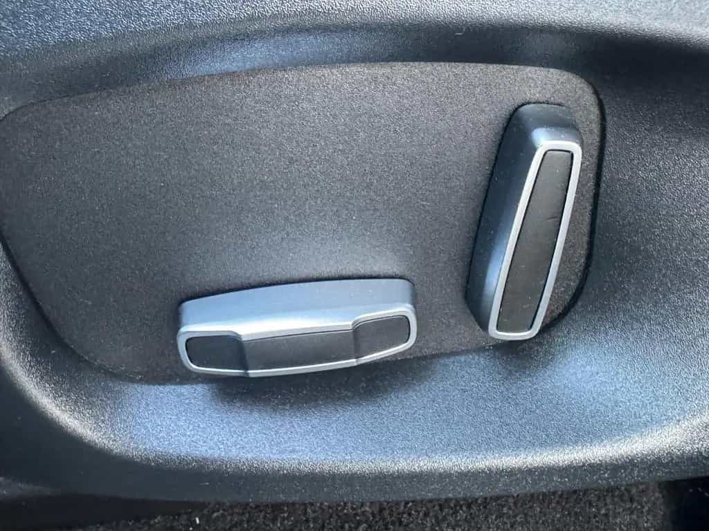 Jaguar F-Pace Pure AWD | LED | NAVI | CAM 01/2019-photo-21