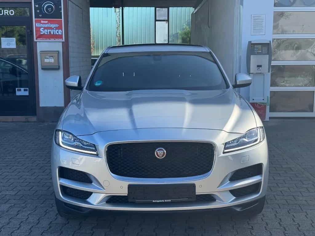 Jaguar F-Pace Pure AWD | LED | NAVI | CAM 01/2019-photo-4