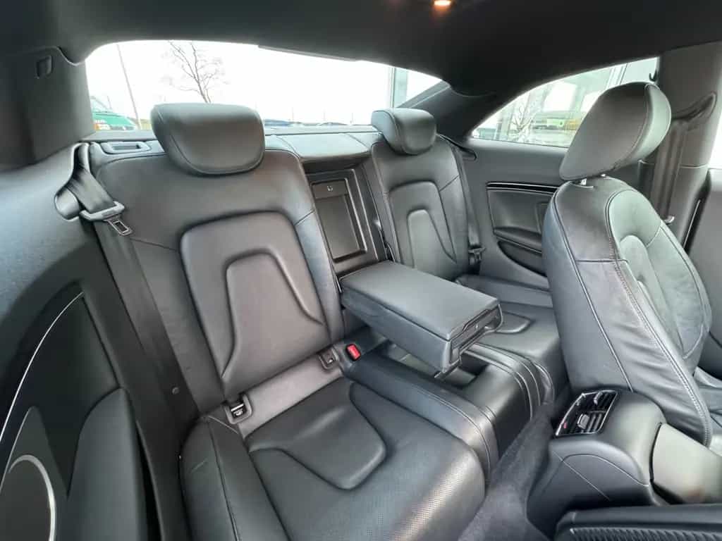 Audi RS5 Coupe 4.2 FSI quattro 02/2012-photo-11