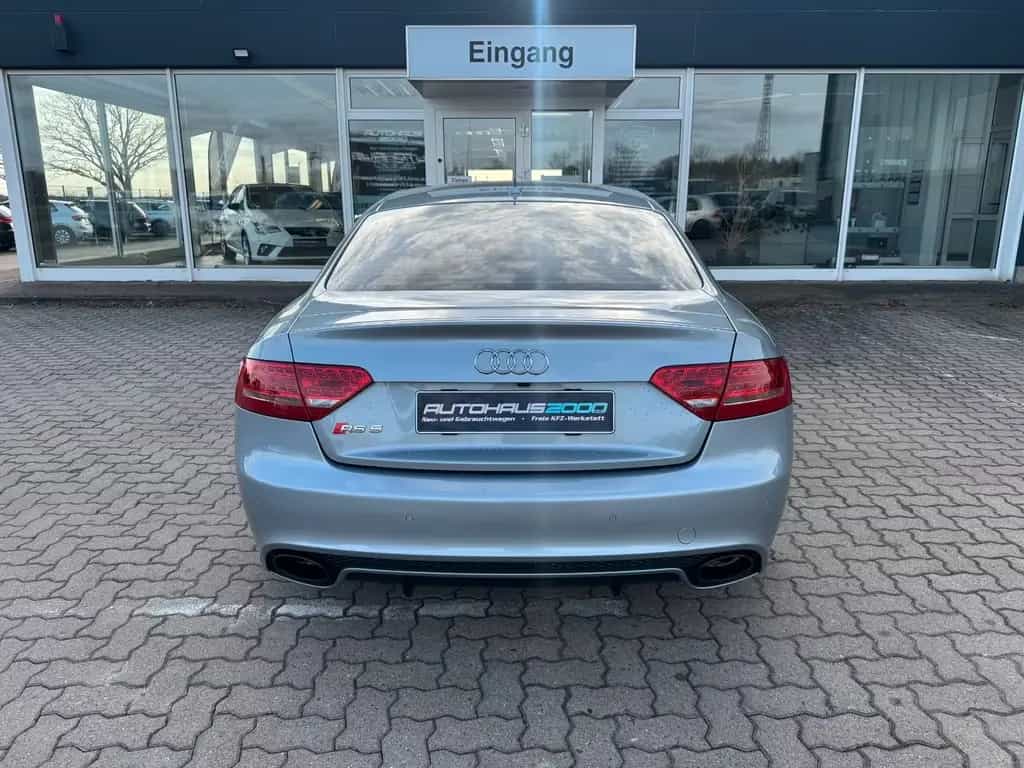 Audi RS5 Coupe 4.2 FSI quattro 02/2012-photo-5