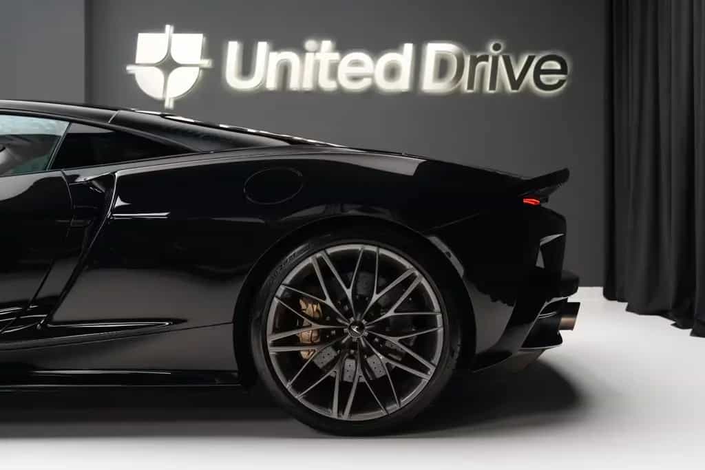McLaren GT 04/2023-photo-10