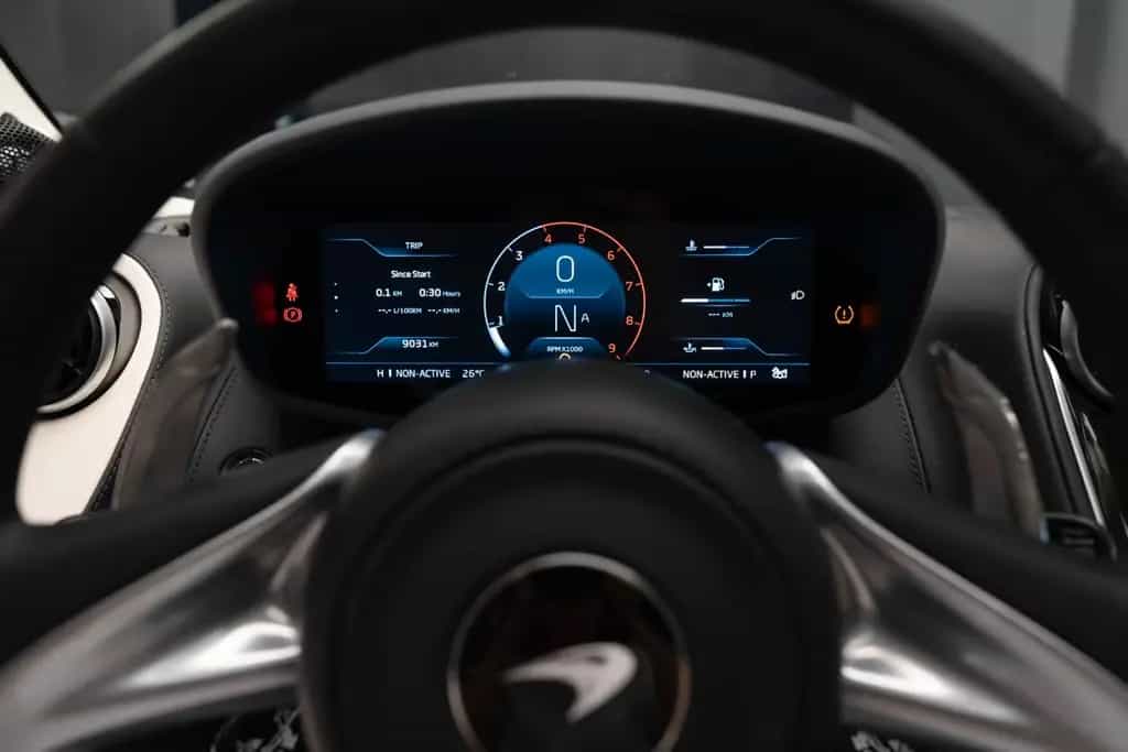 McLaren GT 04/2023-photo-13