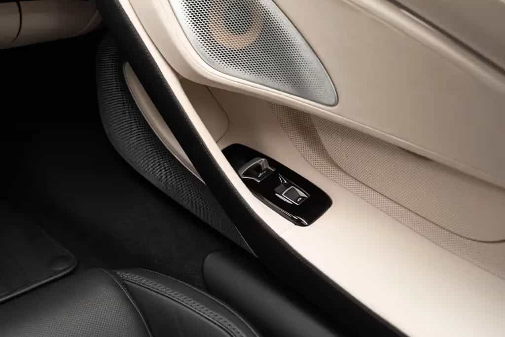 McLaren GT 04/2023-photo-19