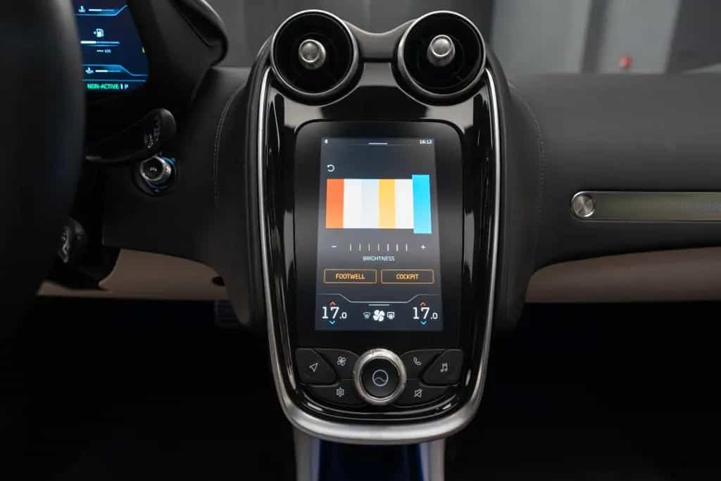 McLaren GT 04/2023-photo-21