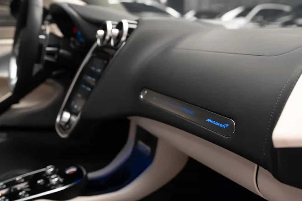 McLaren GT 04/2023-photo-27
