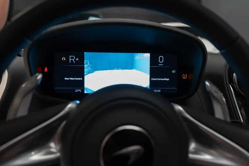McLaren GT 04/2023-photo-35
