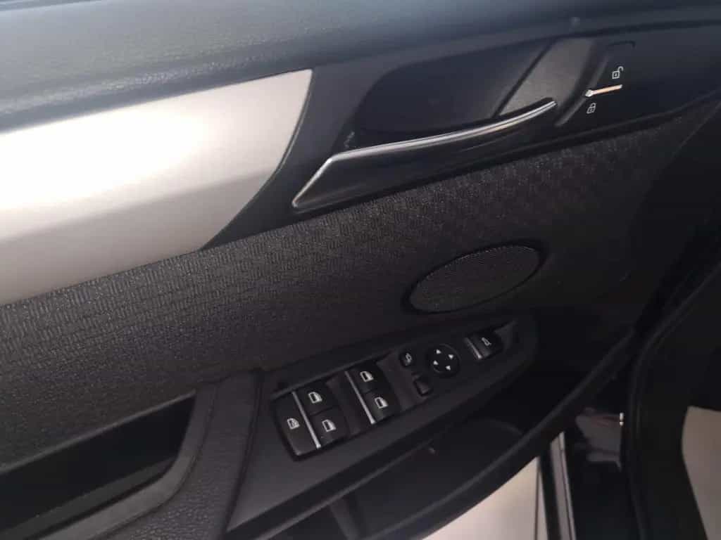 BMW X3 xDrive 20 d Advantage / 1. Hand / PANO / 01/2017-photo-12