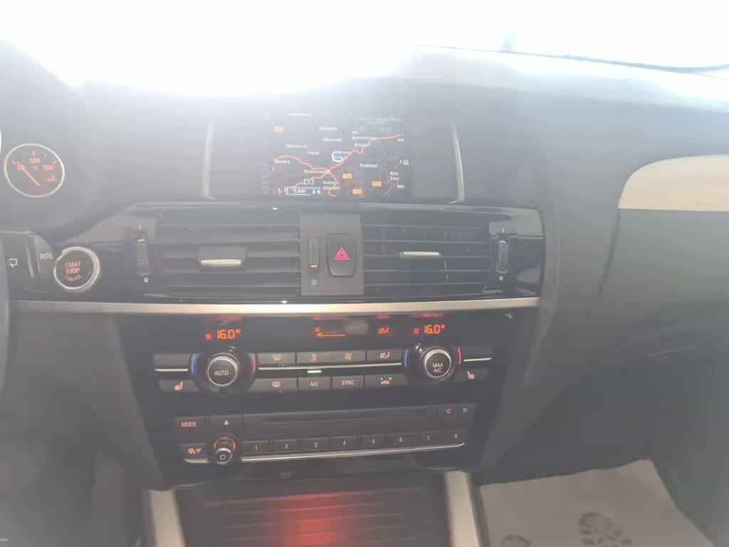 BMW X3 xDrive 20 d Advantage / 1. Hand / PANO / 01/2017-photo-19