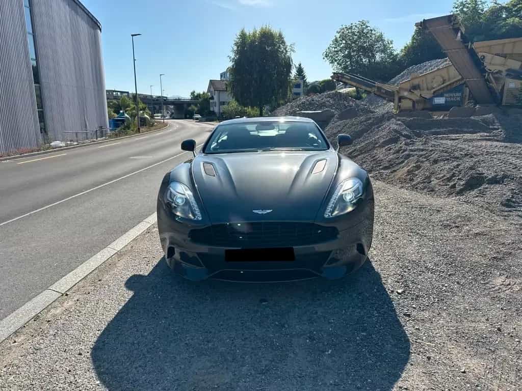 Aston Martin Vanquish 6.0 *B&O*Carbondach*Mwst.* 09/2014-photo-1