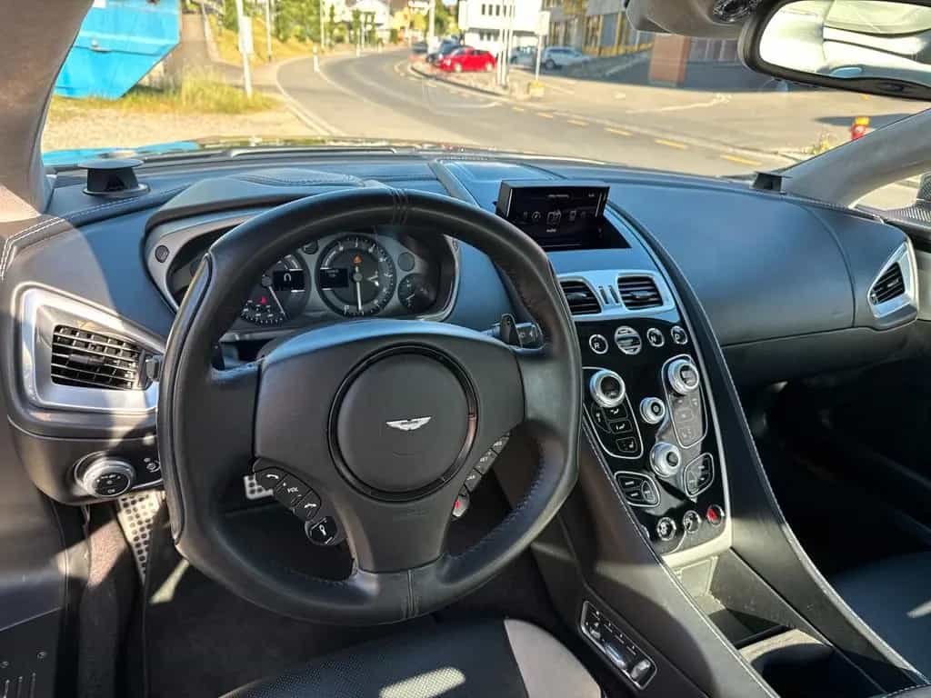 Aston Martin Vanquish 6.0 *B&O*Carbondach*Mwst.* 09/2014-photo-11