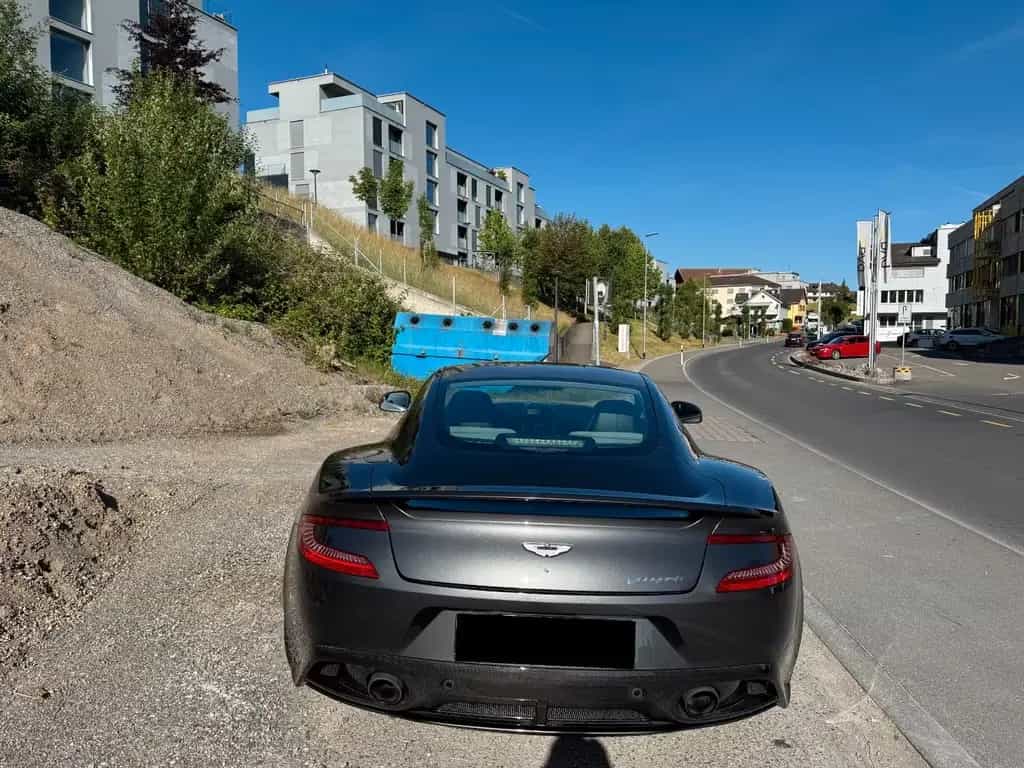 Aston Martin Vanquish 6.0 *B&O*Carbondach*Mwst.* 09/2014-photo-4