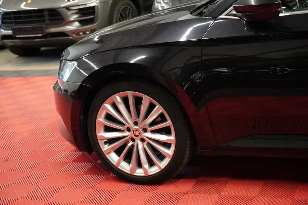 Skoda Superb 1.8 TSI Combi Style 2.Hand*Unfallfrei* 12/2016-photo-11