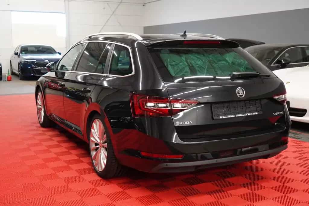 Skoda Superb 1.8 TSI Combi Style 2.Hand*Unfallfrei* 12/2016-photo-8