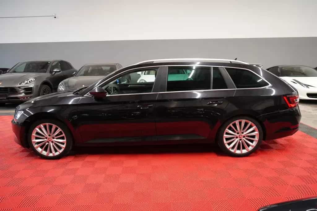 Skoda Superb 1.8 TSI Combi Style 2.Hand*Unfallfrei* 12/2016-photo-9