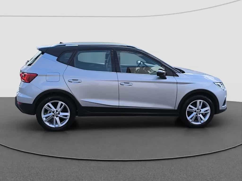 Seat Arona 1.0 TSI DSG FR NAVI LED PDC RFK 11/2020-photo-10